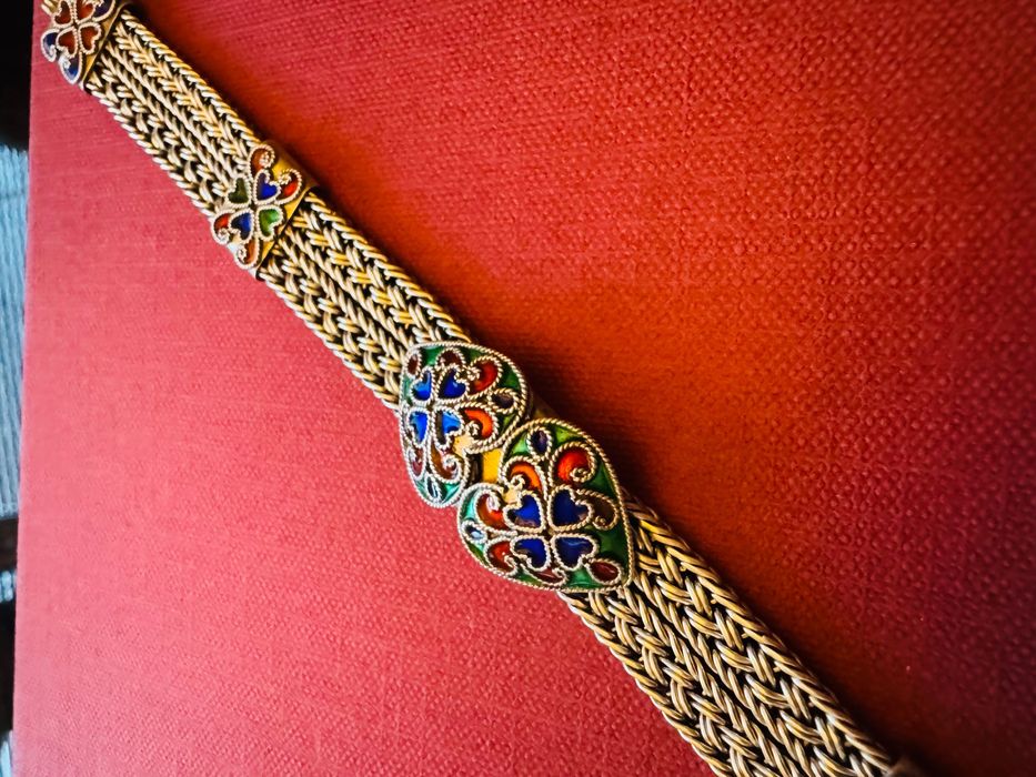 Масивна фолклорна сребърна гривна