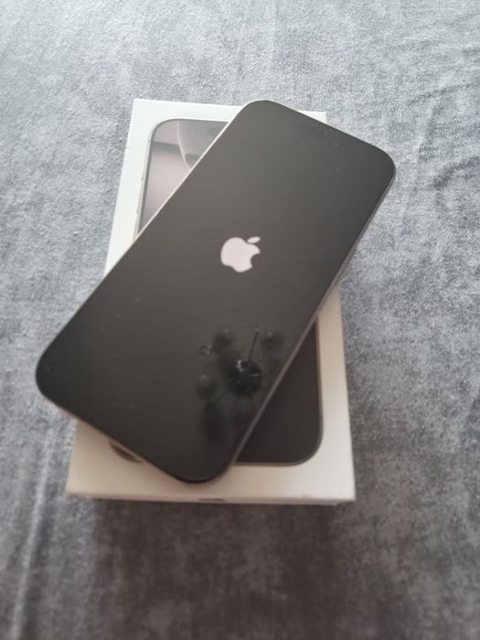 Iphone 16 pro 128GB - неразличим от нов