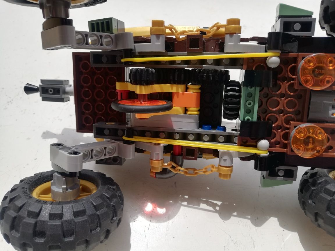 Lego technic masina buggy