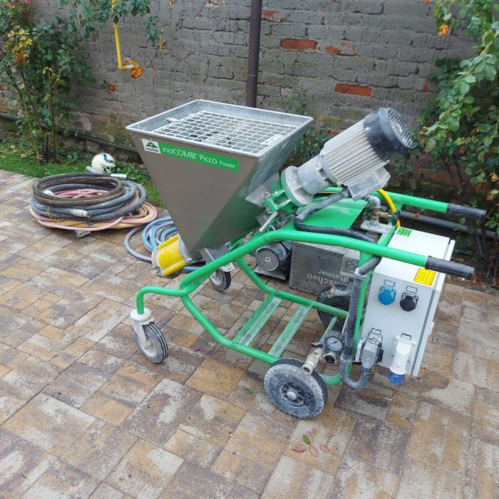 Vând pompa tencuiala glet si sapa la 220v