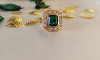 Inel din aur de 18K cu smarald și diamante