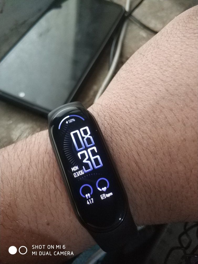 Xiaomi Mi band 6