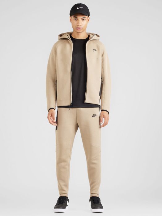 Nike Tech Fleece ОРИГИНАЛЕН мъжки екип горнище и долнище - L