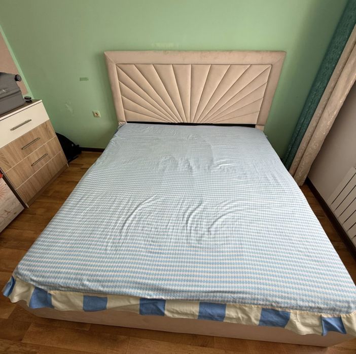 Двухспальная кровать 60.000 тг