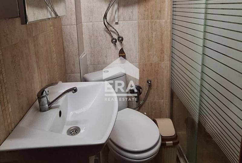 Дава се под наем Двустаен апартамент в Варна, Бизнес хотел - 64 кв.м за 512 € - Снимка #8