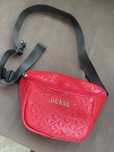 Чанта Guess червена
