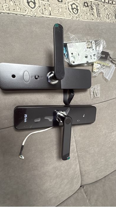 Умный дверной замок