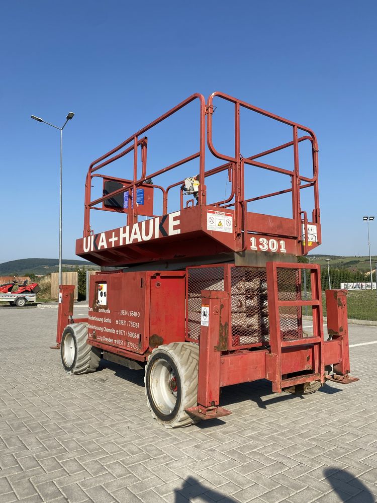 De inchiriat nacela 4x4 electrica