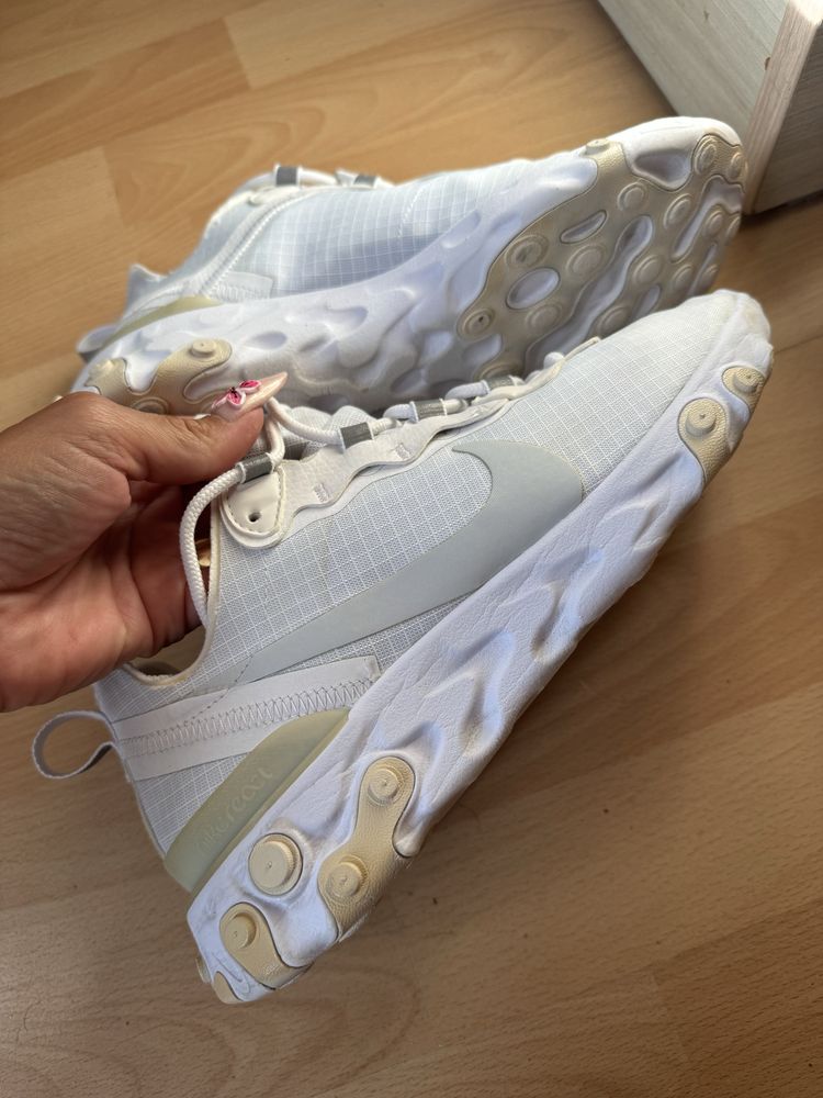 Оригинални маратонки Nike React Element ! 40,5 н