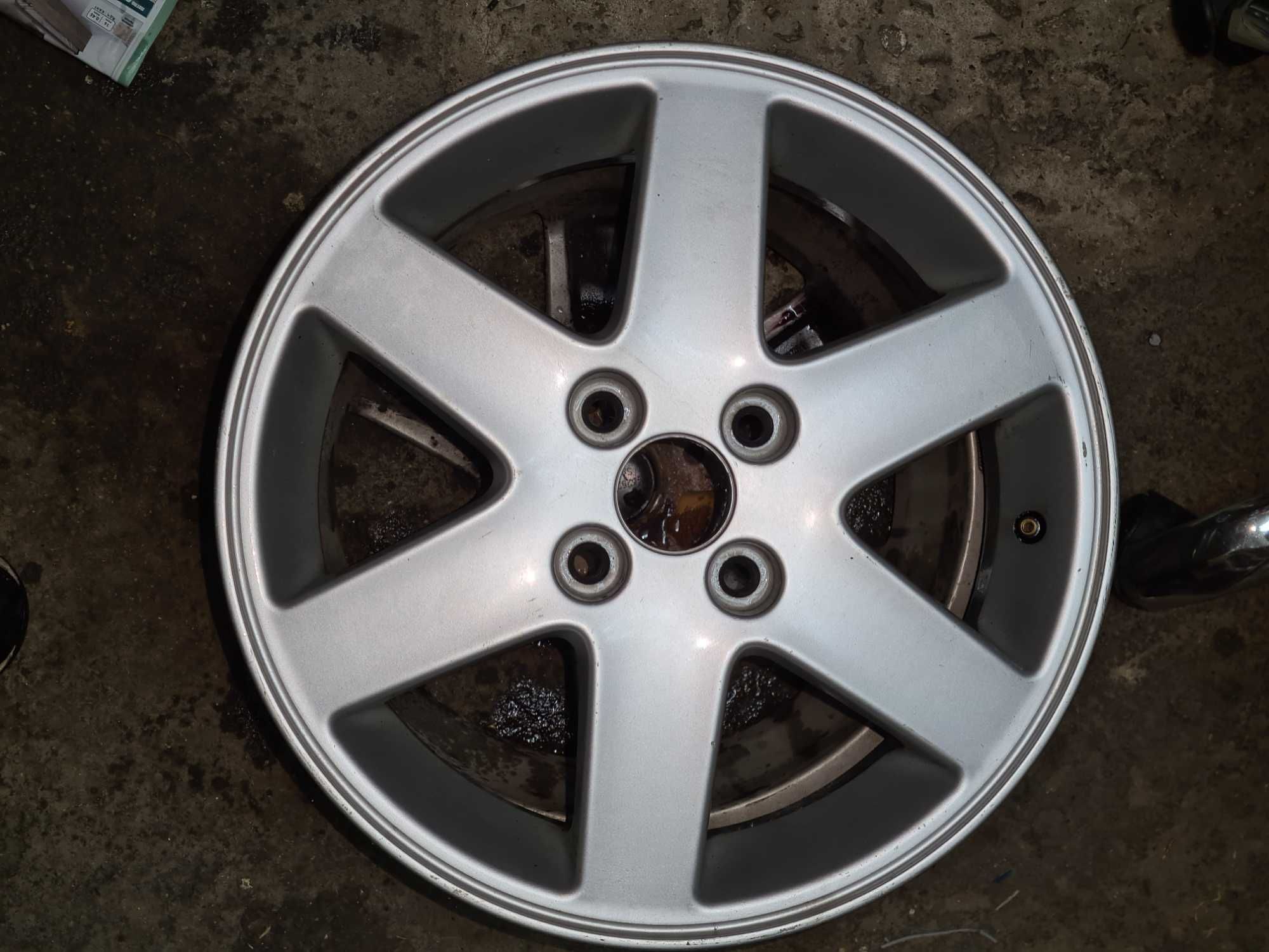 оригинални алуминиеви джанти Suzuki Ignis 15" 4x100