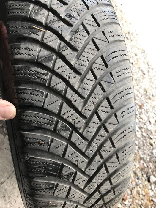 Зимни гуми 2бр.195/65R15,