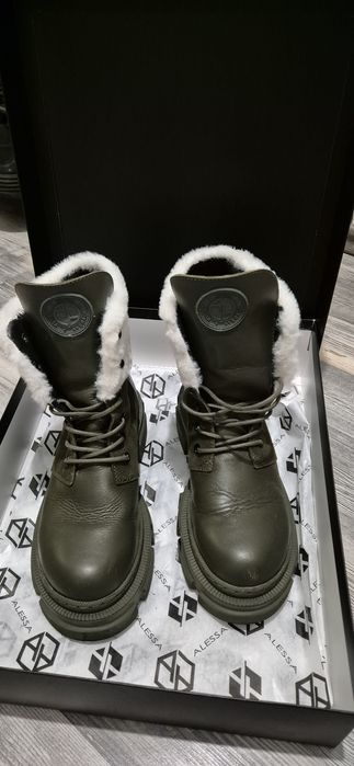 Зимни дамски боти