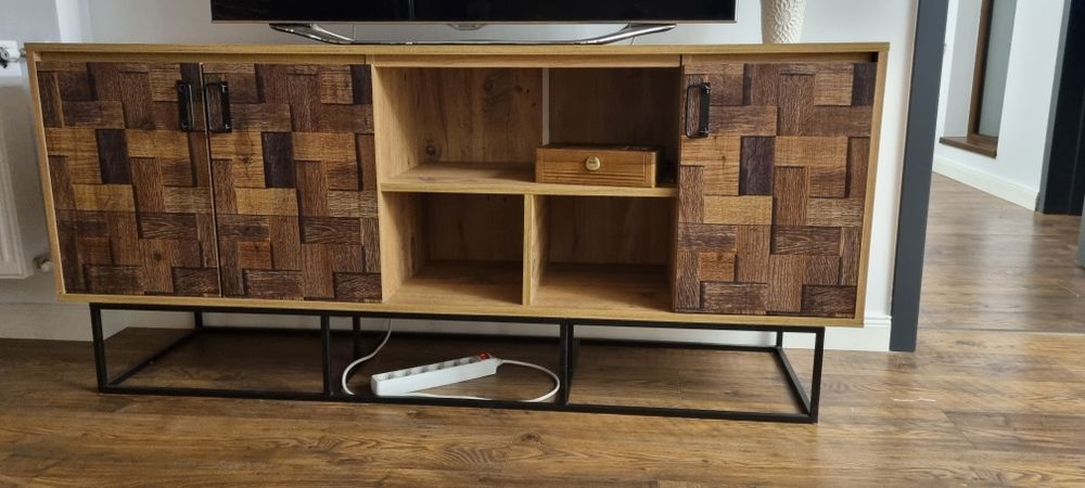 Comoda TV industrial