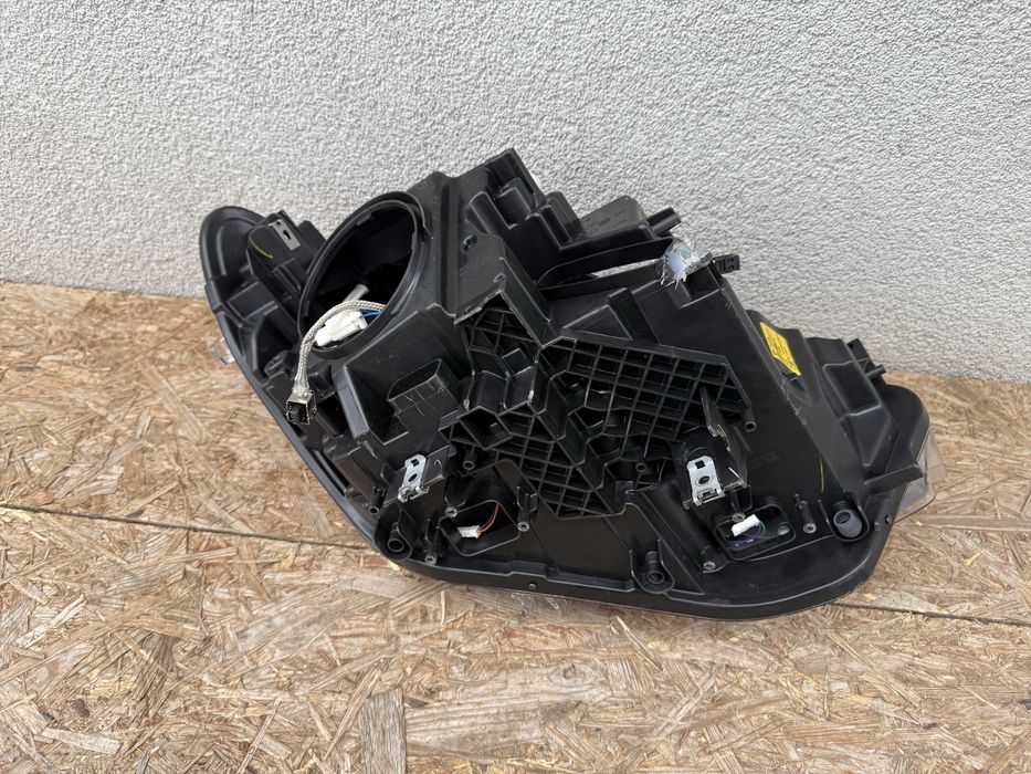 Far stanga BMW Seria1 F20 NFL Xenon Europa volan stanga