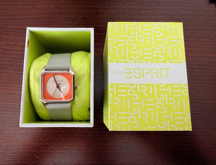 Vând ceas dama Esprit Cube Mini, impecabil