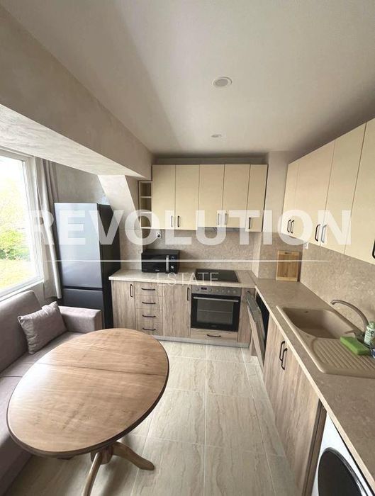 Дава се под наем Двустаен апартамент в Варна, Чайка - 50 кв.м за 600 € - Снимка #3