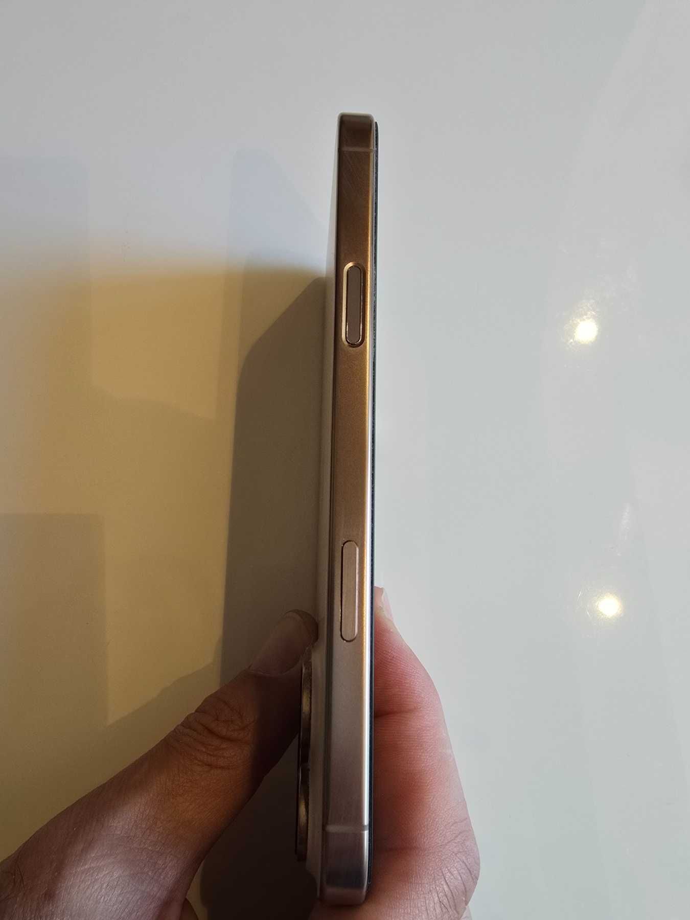 Запазен Apple iPhone 16 Pro Max 256GB Desert Titanium