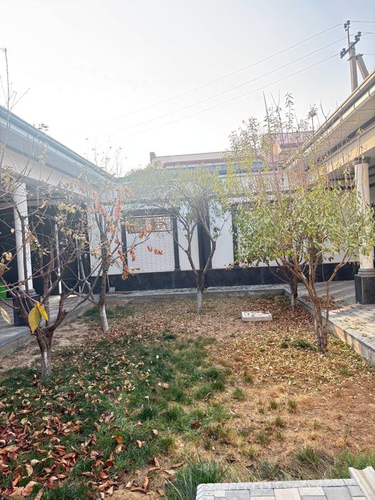 5 комнатная Участка сдаётся в Яшнабаде.