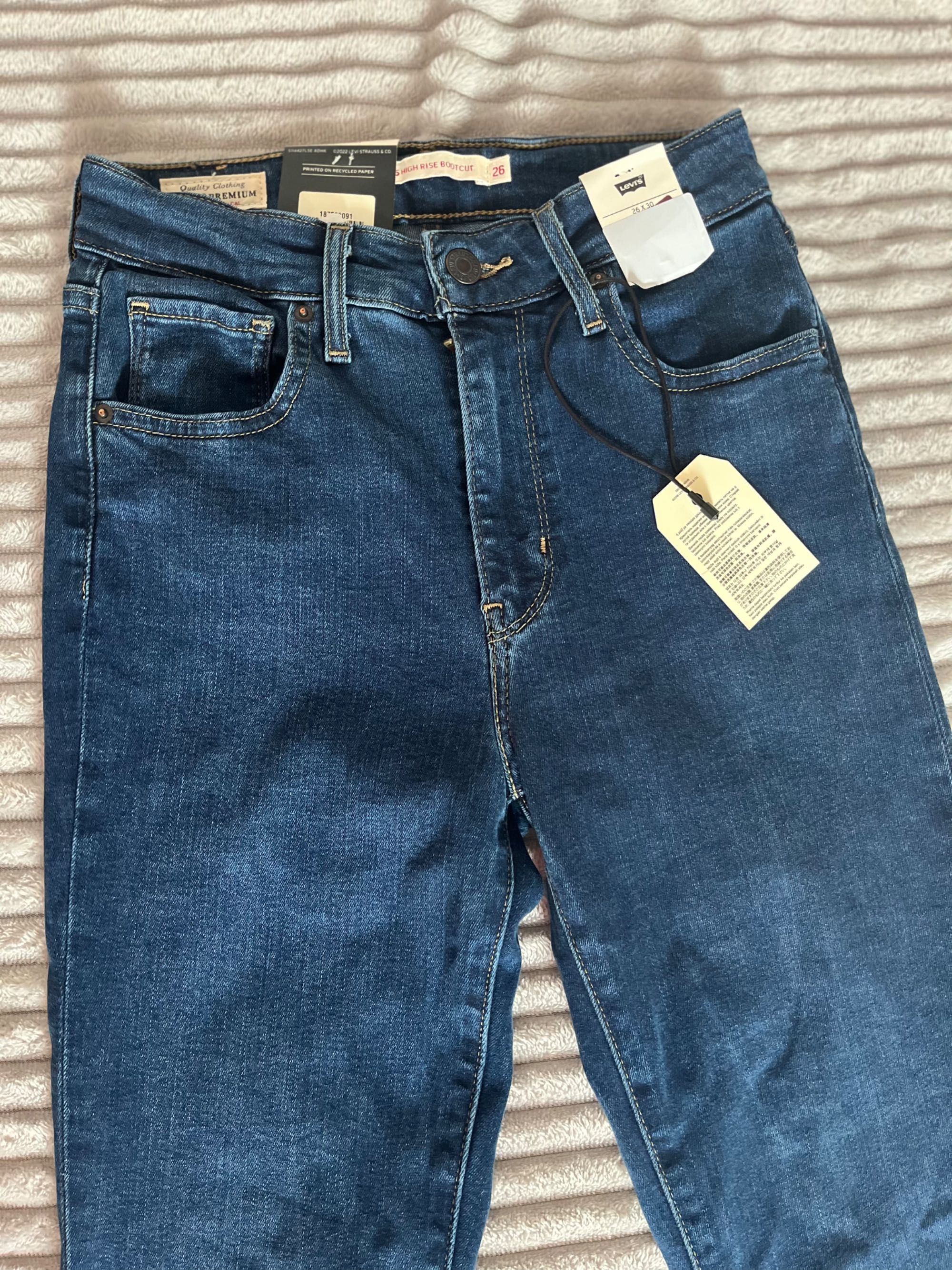 Blugi Levis marimea xs