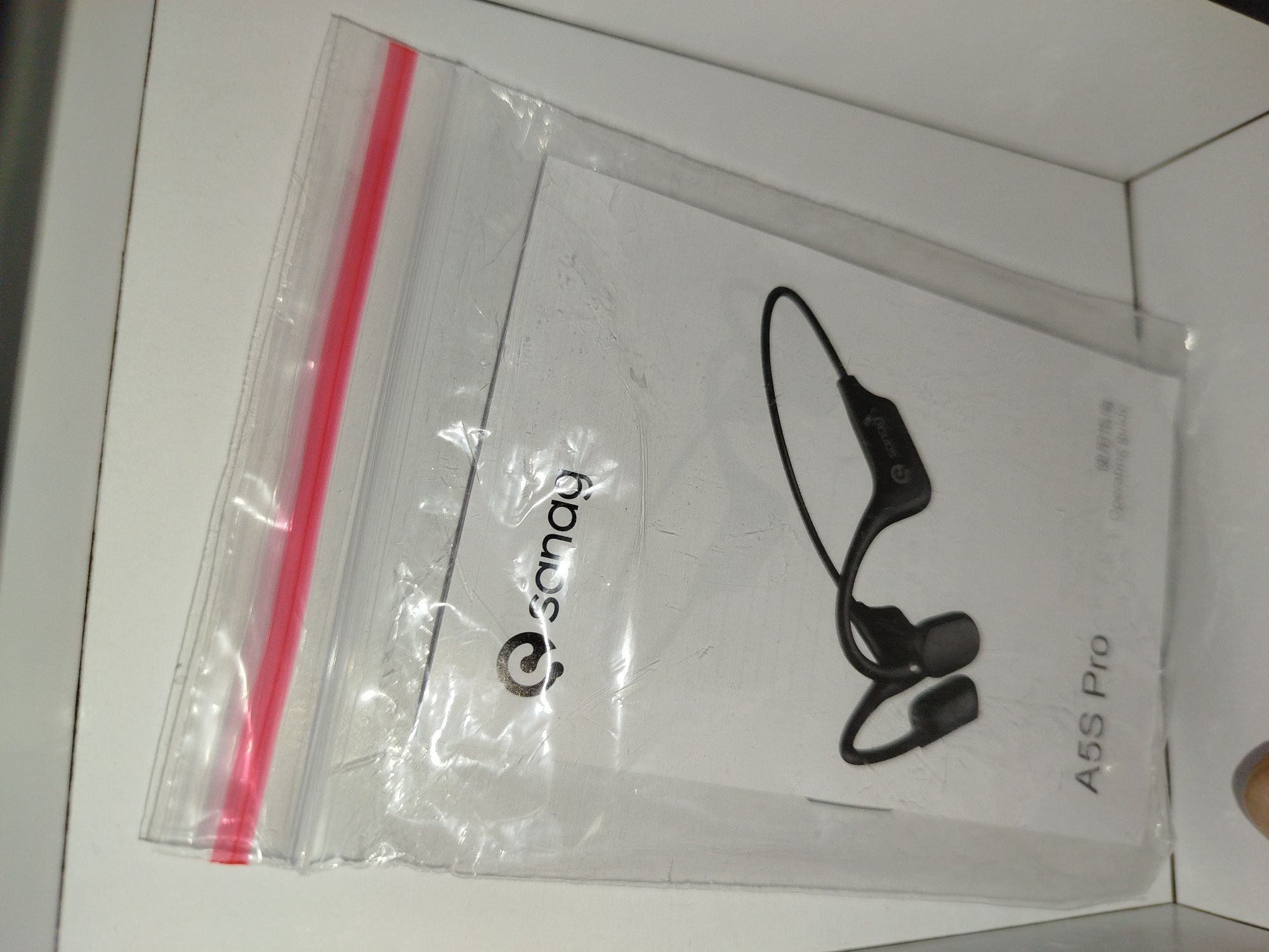 Bluetooth headphones слушалки