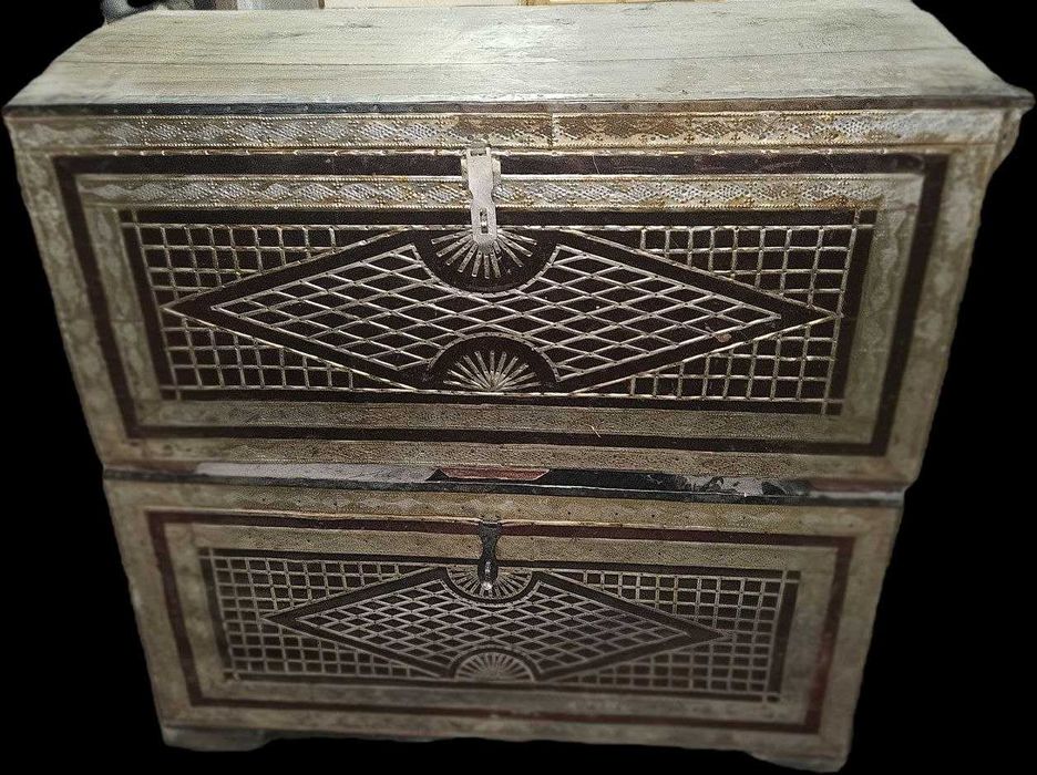 Ikkita vintaj yog‘och Sandiq.  Продаётся винтажный деревянный сундук