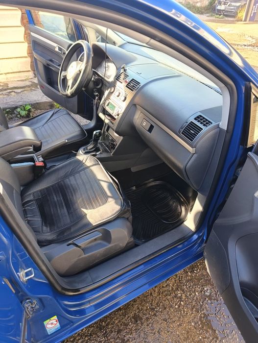 Vw Turan 1.6 Automată 2012