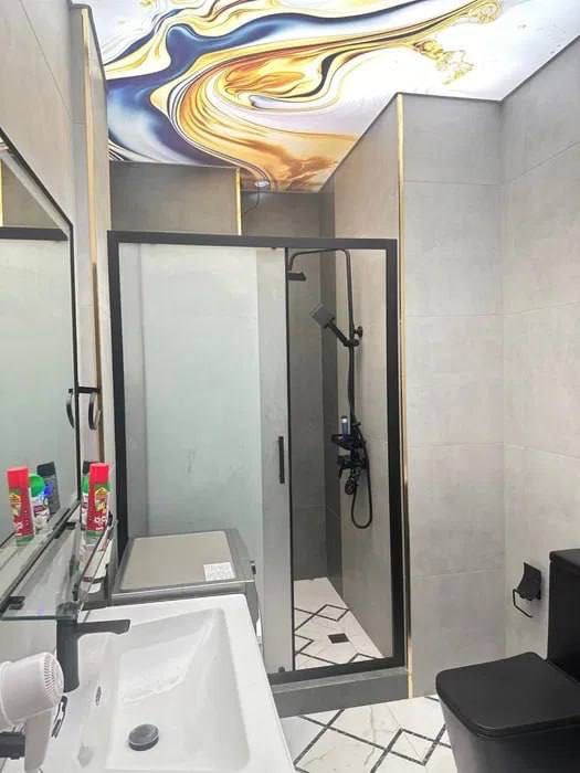 Modern Stroy Продается 2 комнатная квартира ремонт ул.Уста Ширин