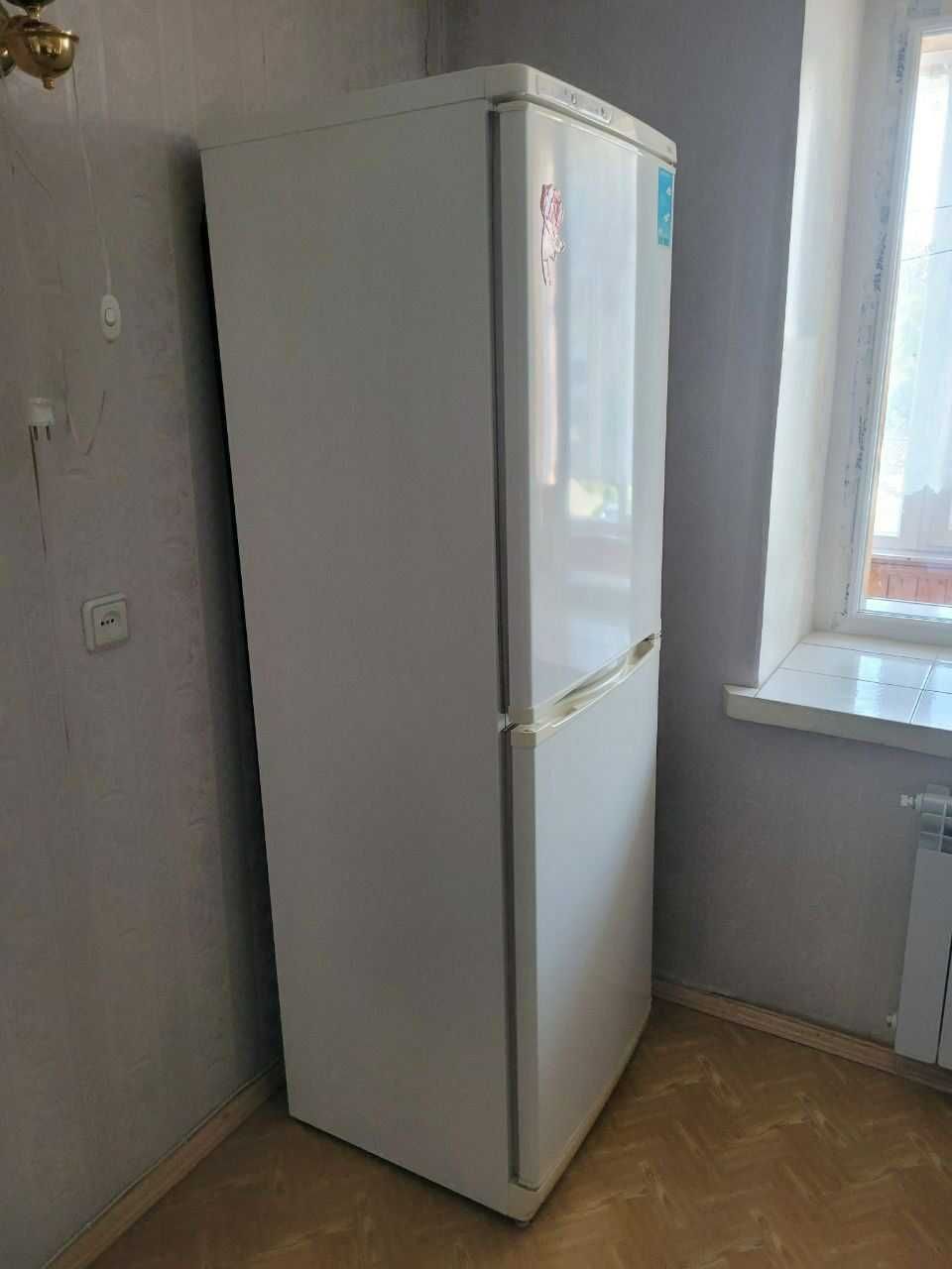 Продадим холодильник STINOL