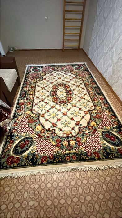 Продам ковер размер 2*3