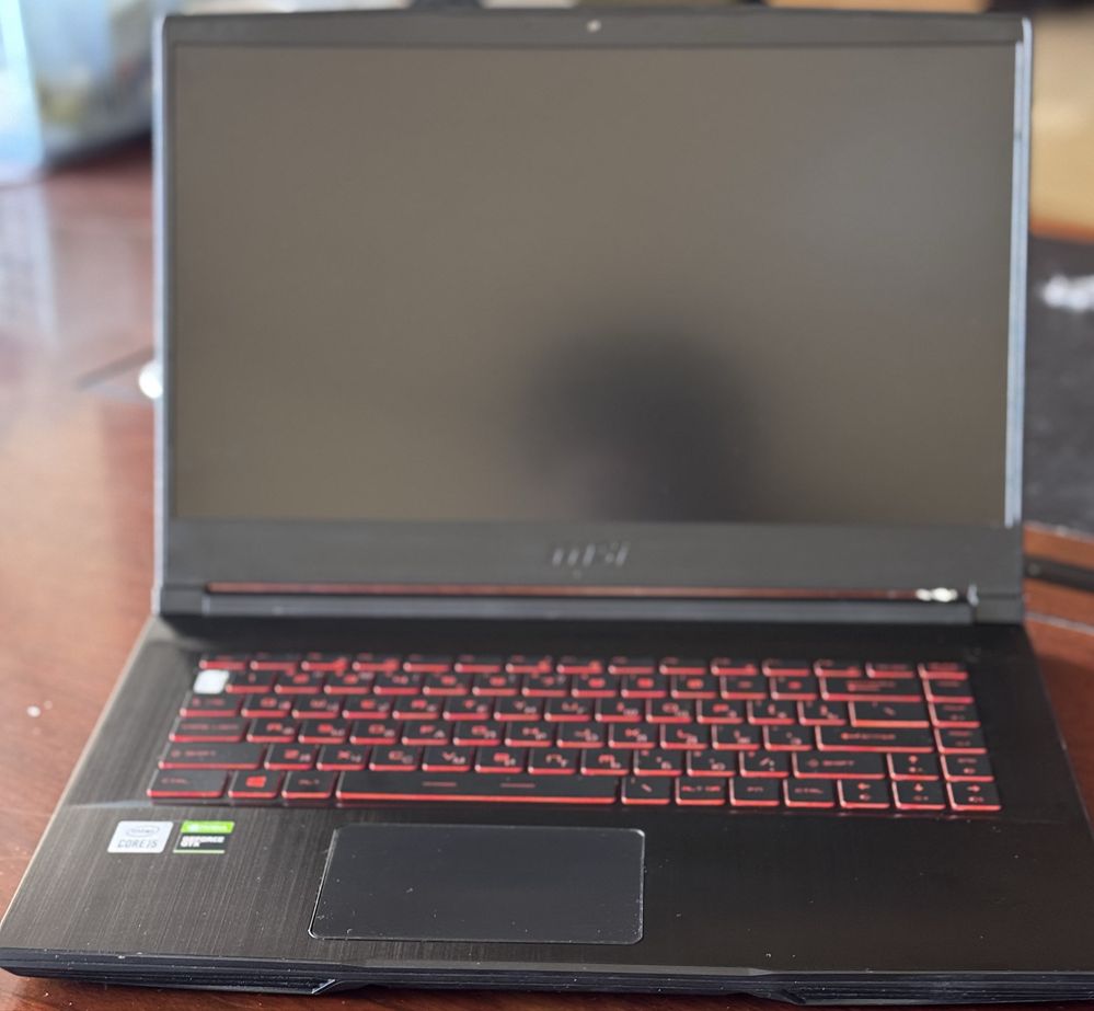 Мошный игровой ноутбук MSI