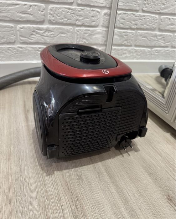 Пылесос Самсунг пылесос 
в хорошем состоянии
тяга отличная доставка по