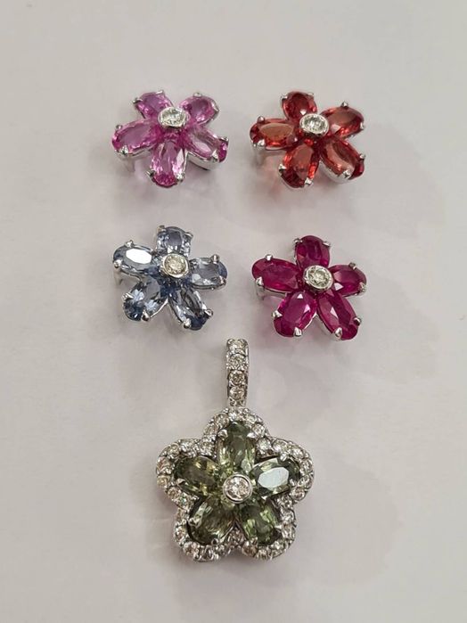 Pandantiv din aur alb 14k cu diamante si safire colorate naturale