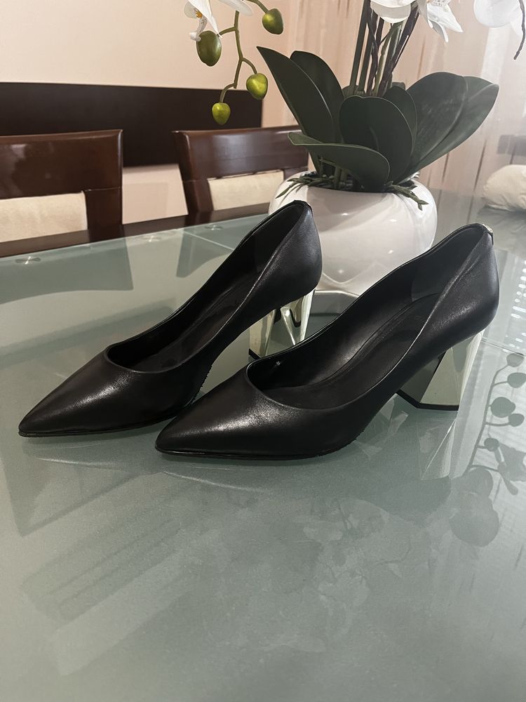 Оригинални обувки EA7, Guess, Gino Rossi