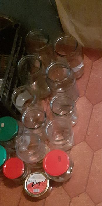 Банки стеклянные разной ёмкости