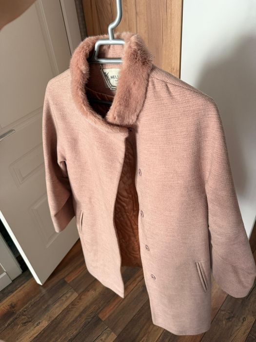 Пальто женское зима-осень