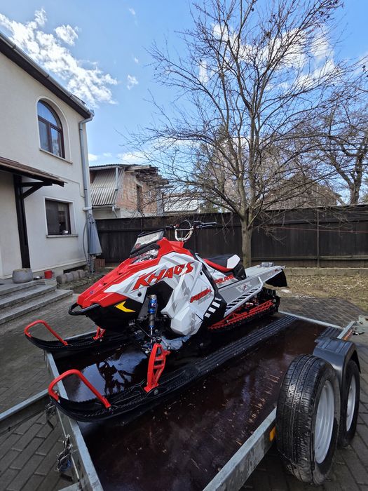 Snowmobile Polaris rmk khaos 850