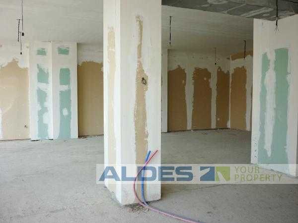 Продава се Магазин в София, Надежда 4 - 210 кв.м за 1042 €/кв.м - Снимка #3