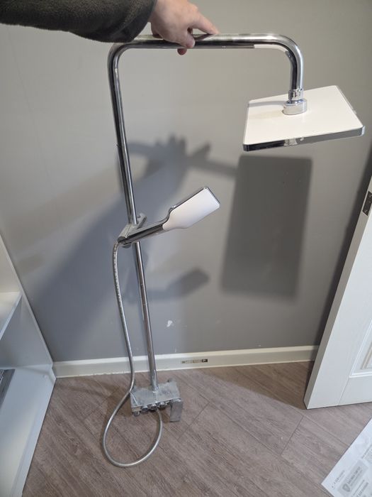 Продам душ в хорошем состоянии с тремя режимами