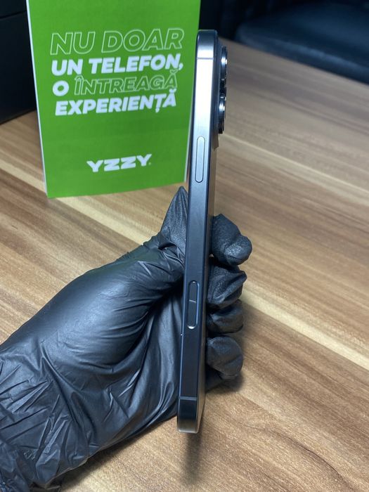 iPhone 16 Pro Max / 256 GB /  Sănătate baterie 94% / Foarte bun