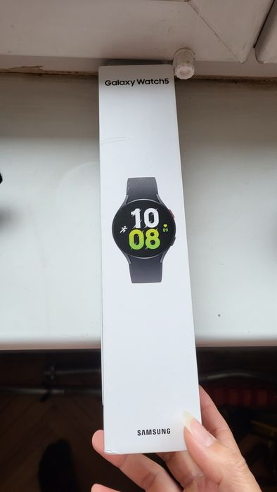 Ceas samsung watch 5 44 mm.