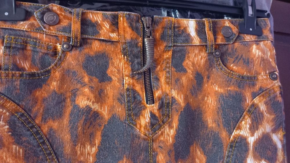 Дамска пола на Just Cavalli