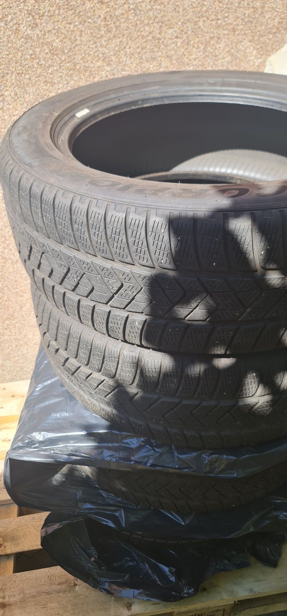 Anvelope iarna pirelli 235/55R19