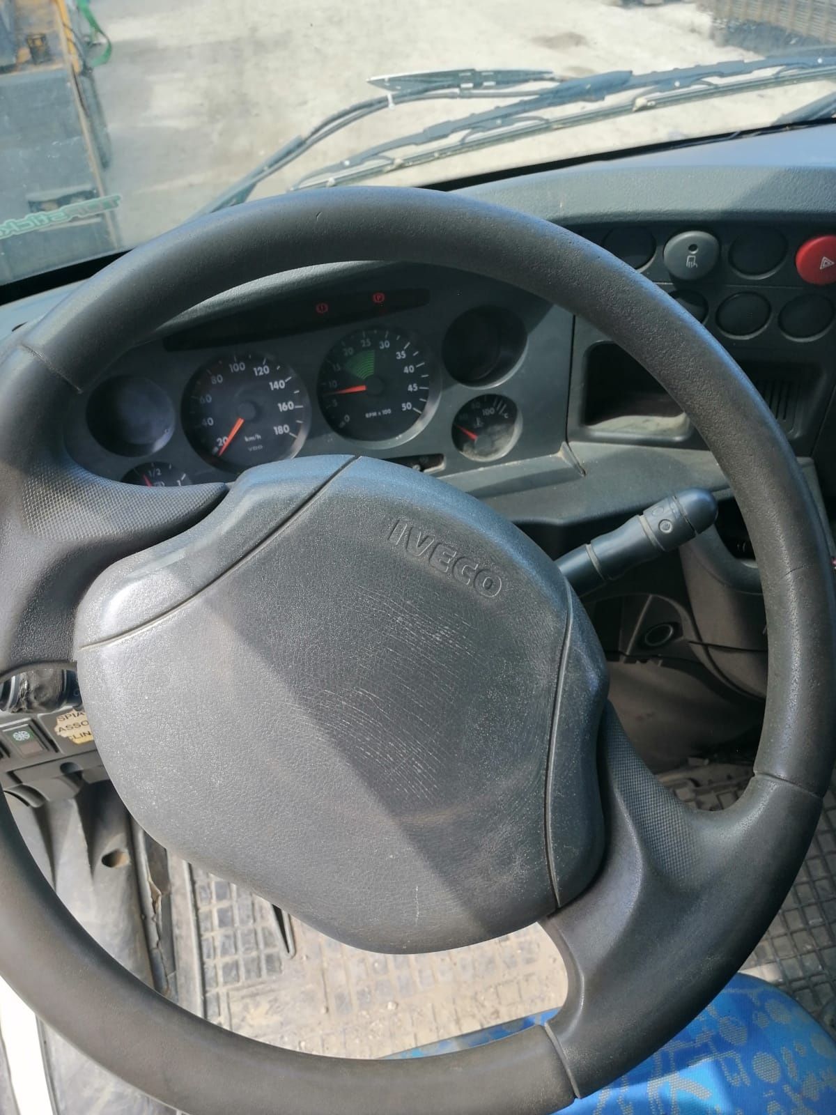 Vand Iveco Daily Basculantă – 2.8 Diesel