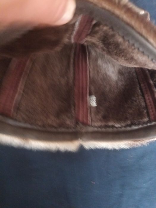 Продам 2 классные шапки