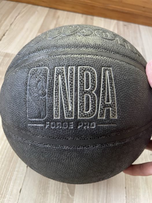 Баскетболна топка Wilson NBA FORGE PRO