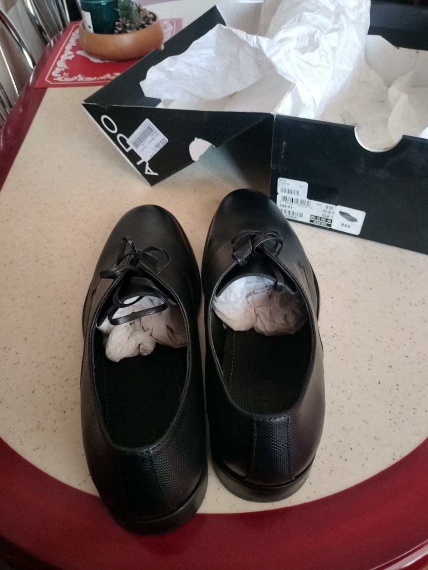 Pantofi piele de la ALDO