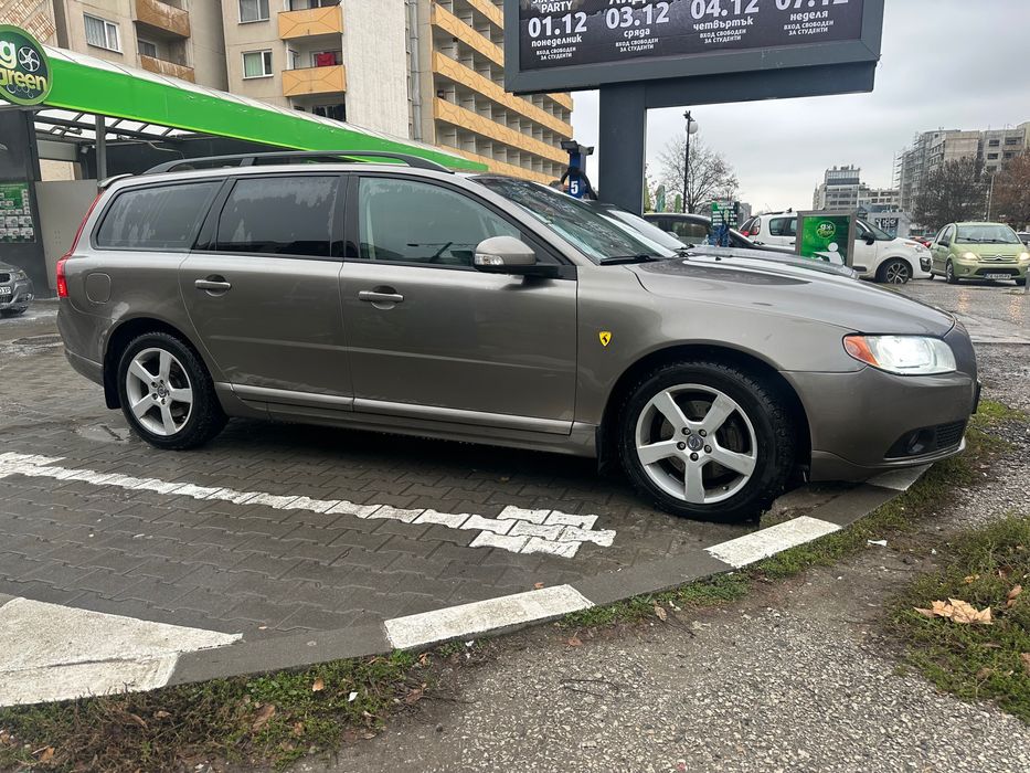 Volvo v70 2008година