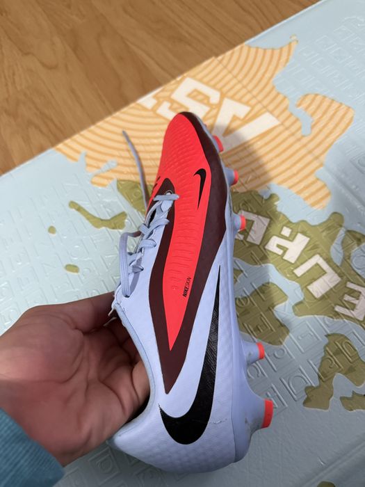 Ghete Fotbal Nike Phantom 6