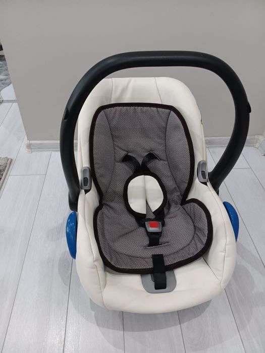 Кошче за новородено за кола и количка baby Merc