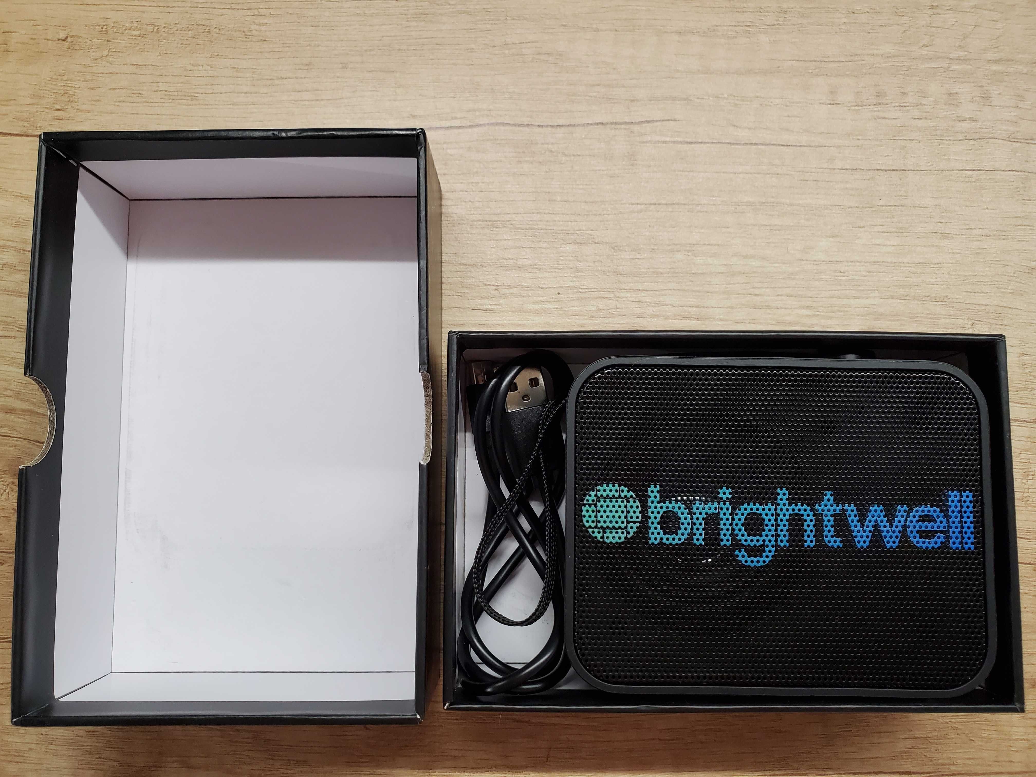 Продавам безжичен Bluetooth високоговорител Block – компактен и мощен